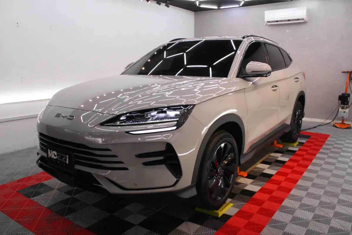 SUV 0 km – Delete cromo · rodas envelopadas – Studio Alcaid's