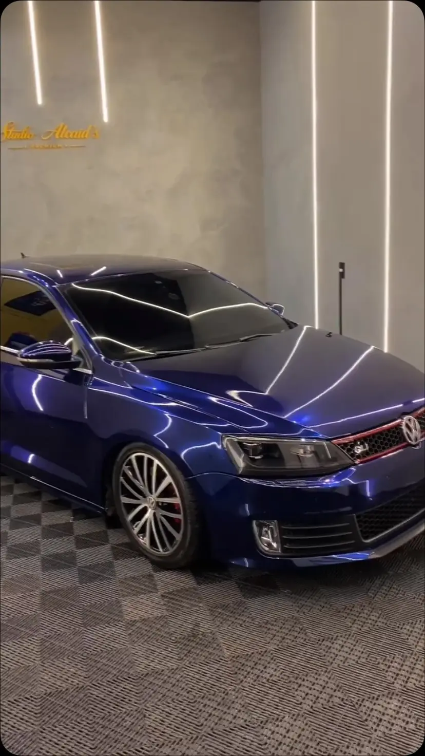 VW Jetta – Full PPF azul metálico – Studio Alcaid's